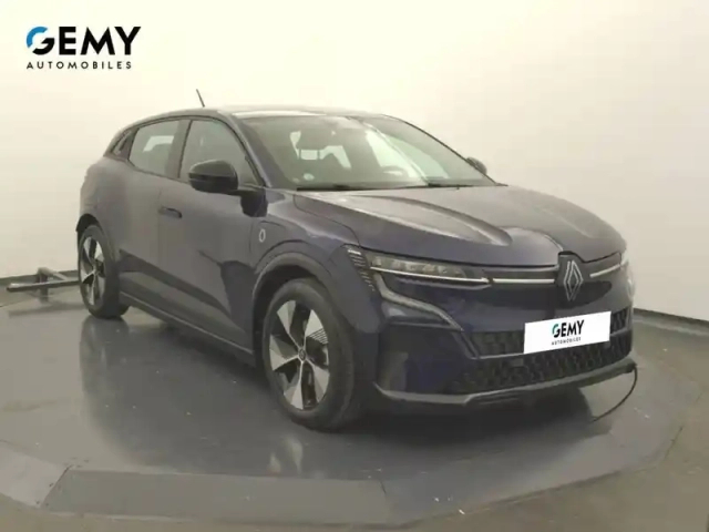 Renault Megane e-tech ev60 220 ch optimum charge — photo 18