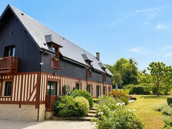 Maison 7 pièces 220 m²