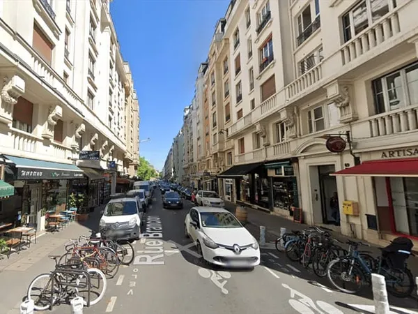 Boutique 223 m²