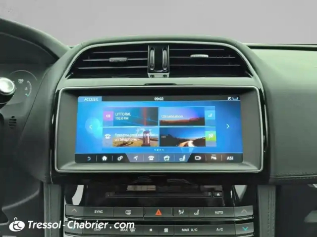 Jaguar F-Pace 2.0 d - 180 awd portfolio — photo 11