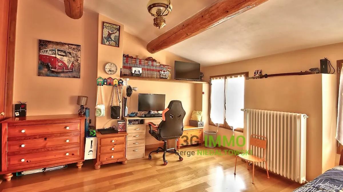 Photo 5