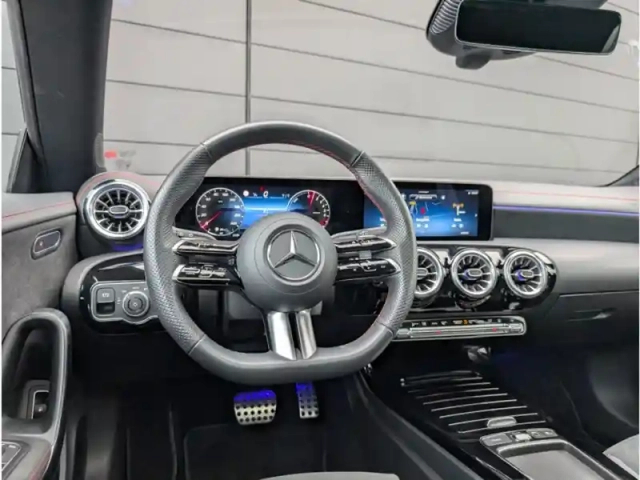 Mercedes Cla 250 e hybrid eq — photo 14