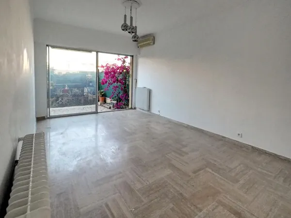 Potentiel 2 pièces - terrasse - centre-ville – Accès PMR