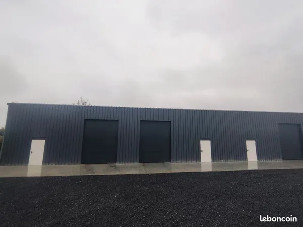 Local d’activité et entrepôt Location Poulainville 90m² 390€