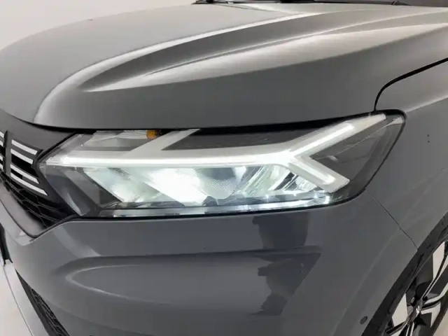 Dacia Sandero tce 90 gsr2 — photo 12
