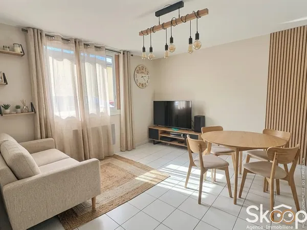 VENTE APPARTEMENT 5 PIÈCES AVEC CAVE ET PARKING