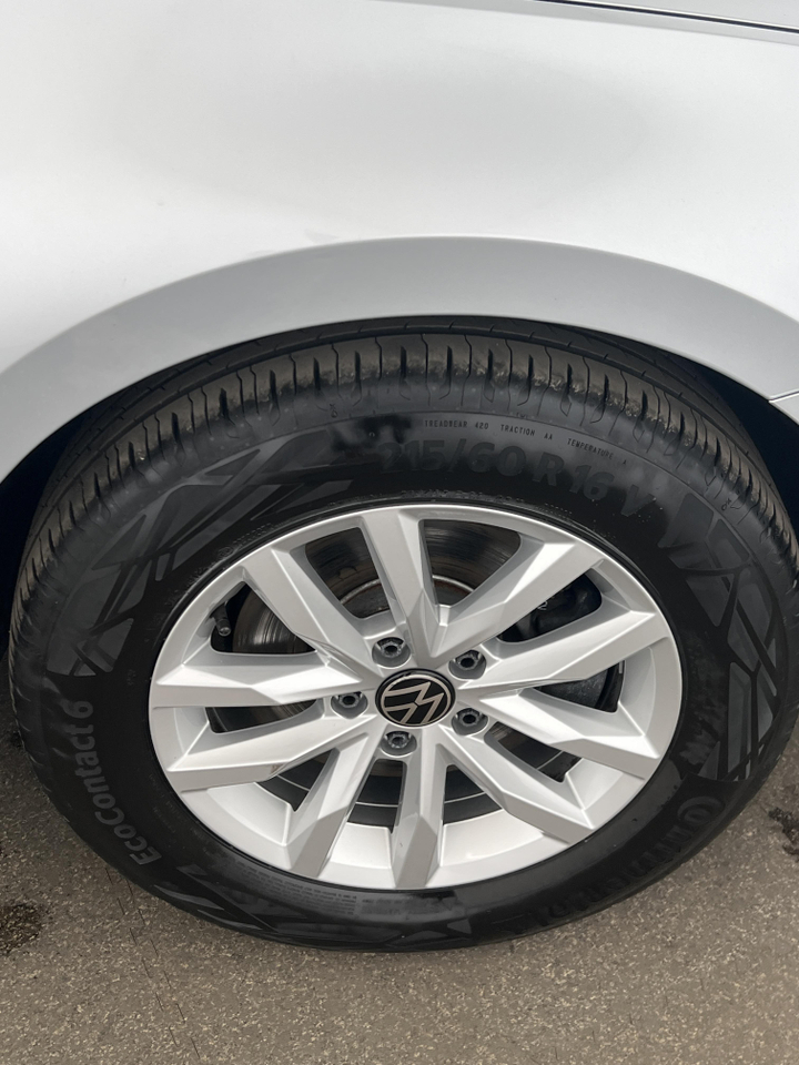 Volkswagen Passat SW — photo 37