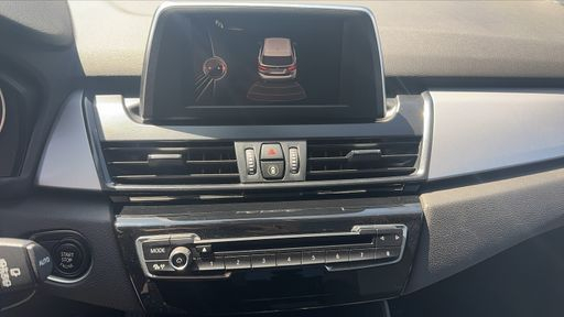 BMW Serie 2 Active Tourer 218d 150 BVA - Lounge – 2015 – 148689 km – Diesel – Boîte Automatique — photo 2