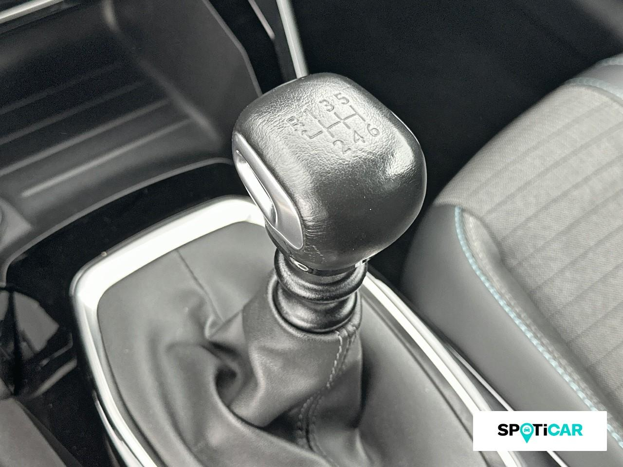 Peugeot 208 1.2 puretech 100ch s&s allure  pack — photo 14