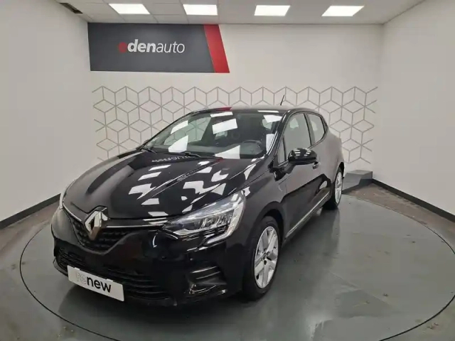 Renault Clio blue dci 85 — photo 1
