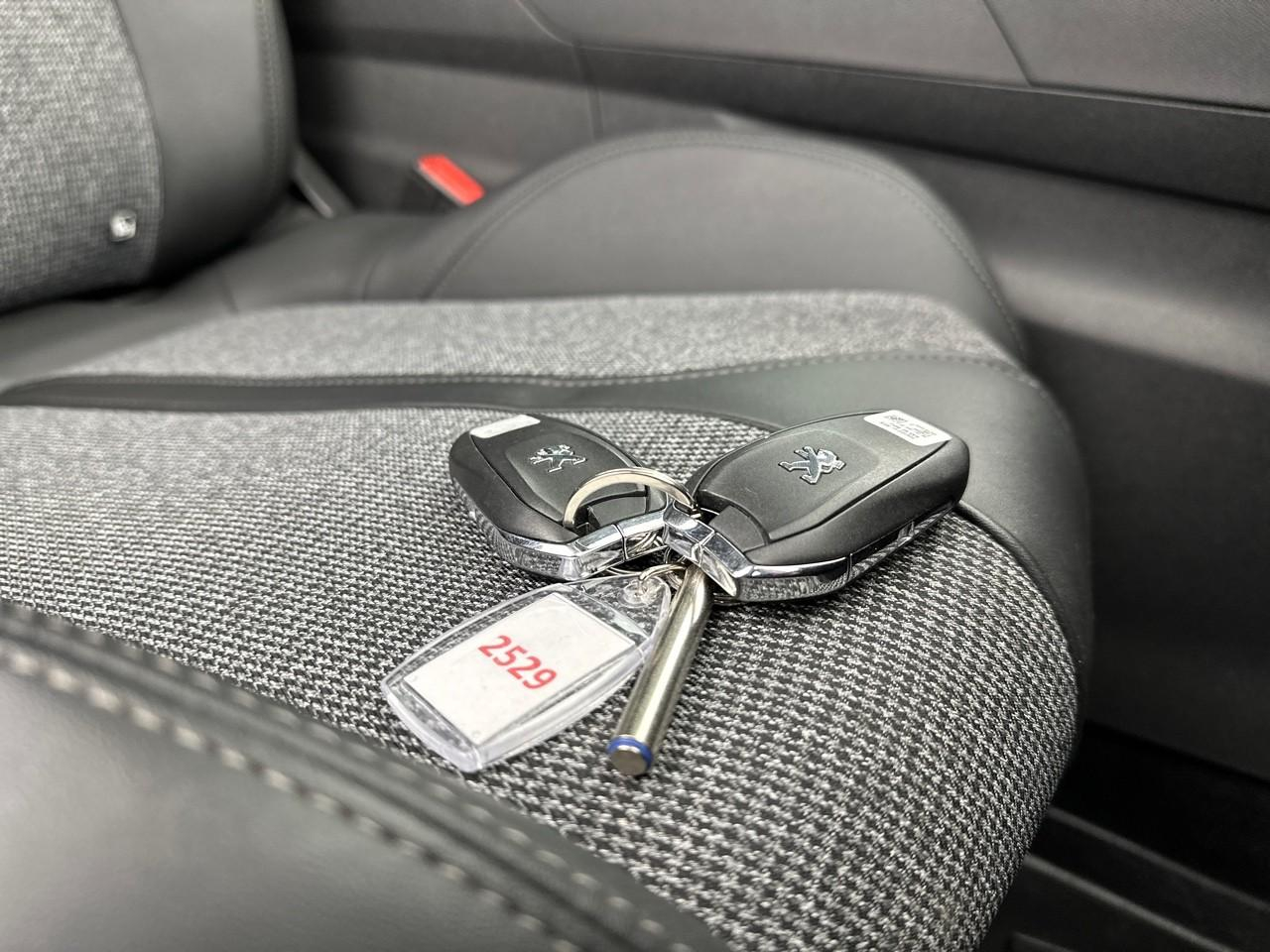 Peugeot 3008 puretech 130ch s&s bvm6 allure — photo 33