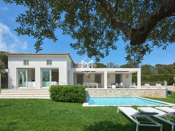 Villa 7 pièces 210 m²