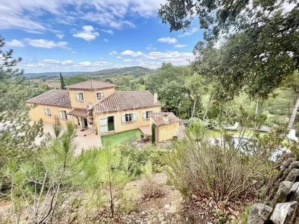 Villa 5 pièces 165 m²