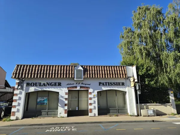 Coeur de Challans, ensemble immobilier aménageable sur 1127