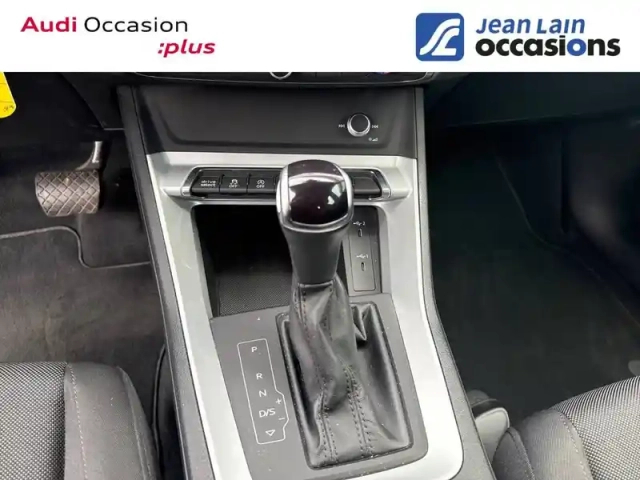 Audi Q3 sportback 35 tfsi 150 ch s tronic 7 — photo 13