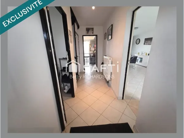 GRANDE Maison semi individuelle