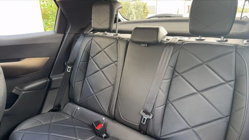 DS DS3 Crossback 1.5 BlueHDi 130 EAT8 - Grand Chic – 2019 – 106360 km – Diesel – Boîte Automatique — photo 18