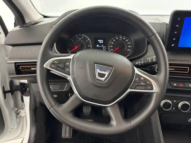 Dacia Sandero eco-g 100 — photo 24