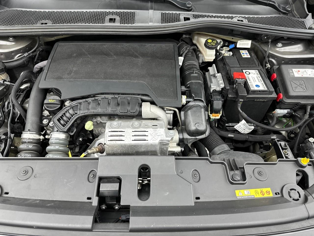 Peugeot 208 puretech 100 s&s bvm6 allure — photo 15