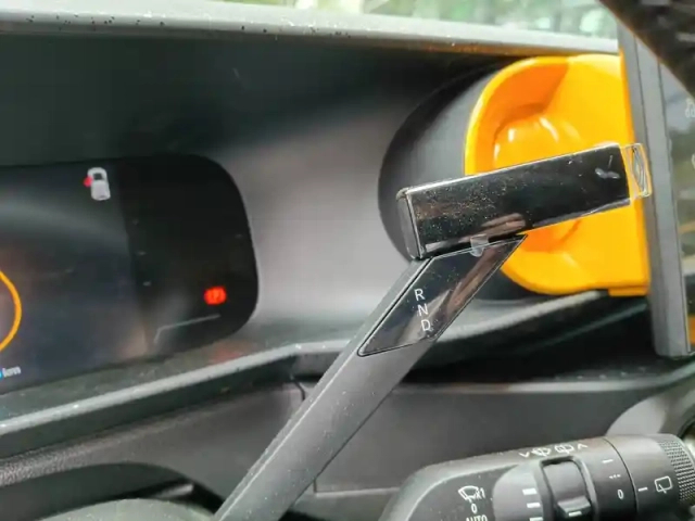 Renault Twingo e-tech electrique 80 ch autonomie urbaine — photo 6
