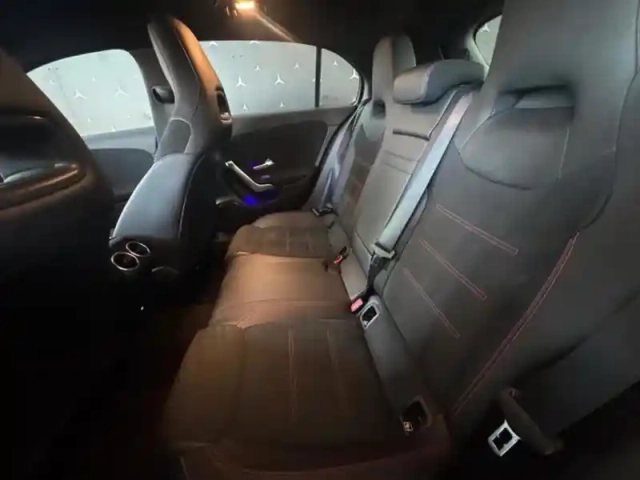 Mercedes Classe A 200 d amg line — photo 13