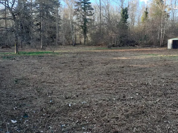 Particulier vend terrain de 2 133 m² (Combreux)
