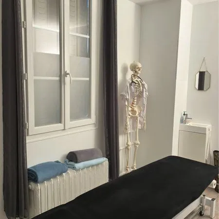 Paris 17e Lévis/Batignolles - 2 pièces 23 m² - Habitation / Profession libérale