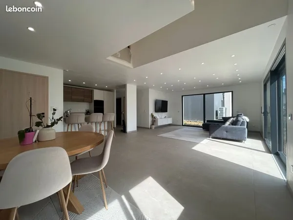 Maison Neuve de plain-pied de 114m²- Garage, cave et combles à fort potentiel