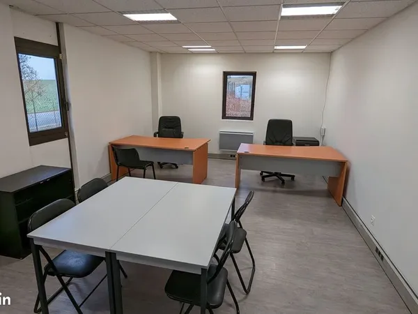LOCATION DE BUREAUX de 27 m²
