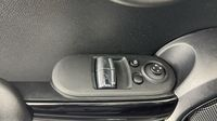 Mini Mini Cooper 136ch Edition Camden BVA7 — photo 30