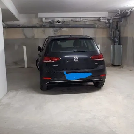 Loue grande place de parking
