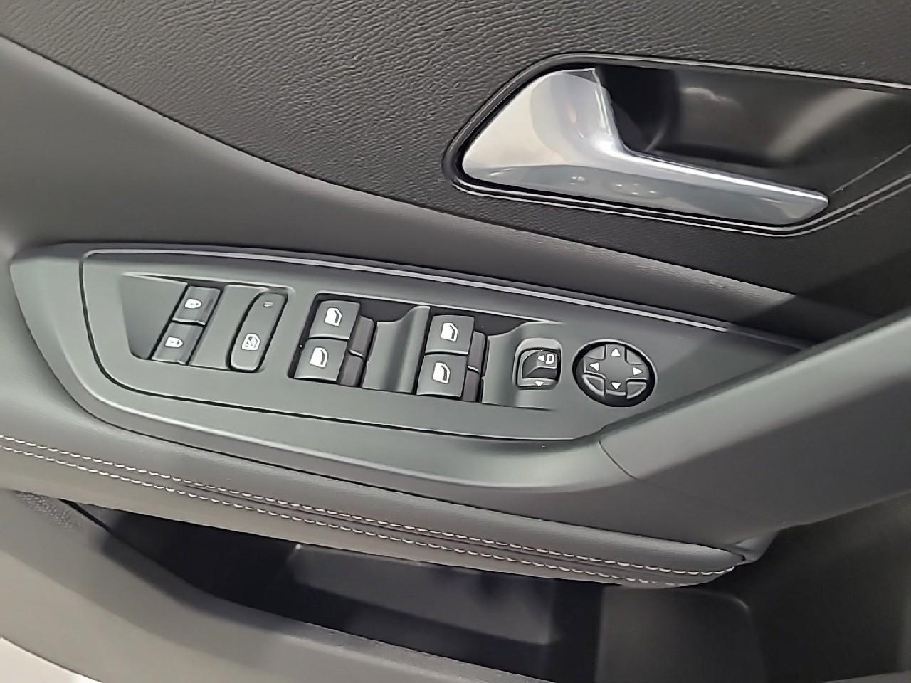 Peugeot 308 hybrid 145 e-dcs6 allure — photo 20