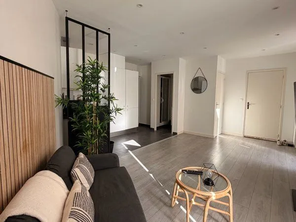 Superbe T2 meublé 38 m² - Centre-ville, 3 min à pied de la gare RER D