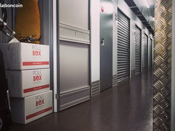 📦 Box de stockage à louer - Chassieu / Zone Mi-Plaine - Proche Eurexpo