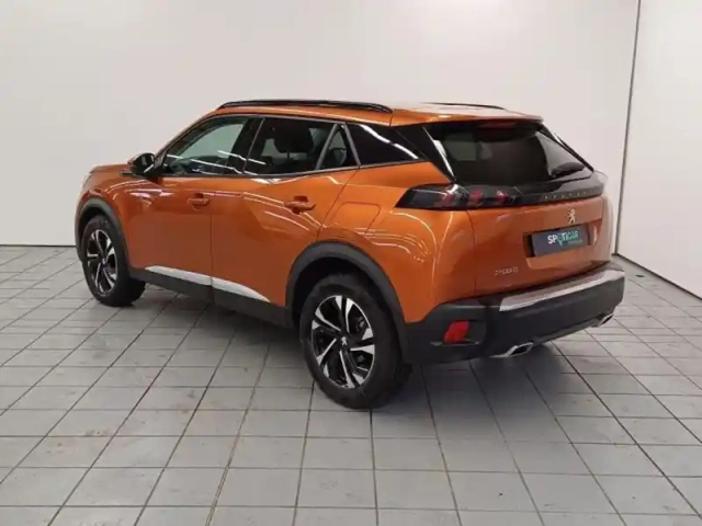 Peugeot 2008 1.2 puretech 130ch s&amp;s allure — photo 3