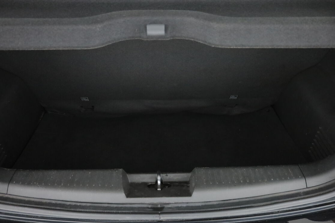 Opel Karl 1.0 Edition — photo 16