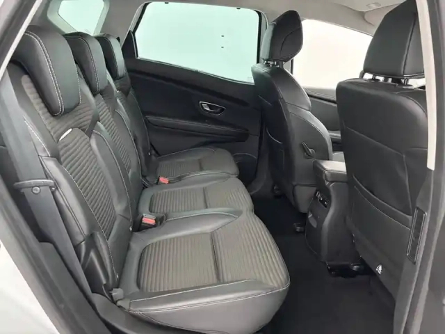Renault Scenic blue dci 120 — photo 25