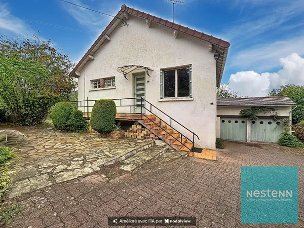 Maison surélevée sur un sous-sol total édifiée sur un terrain de 1200 m² environ à vendre à Villemar