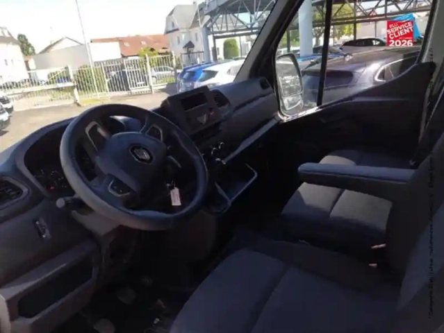 Renault Master fg f3500 l2h2 2.3 blue dci 135ch confort euro6e — photo 12
