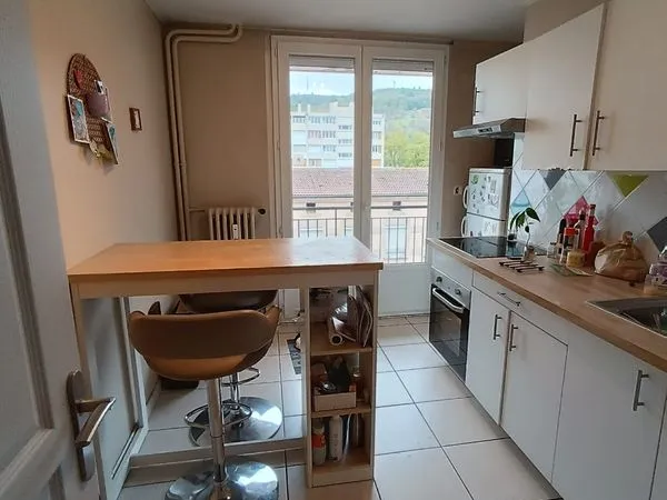 Joli T2 meublé + garage quartier Bellevue