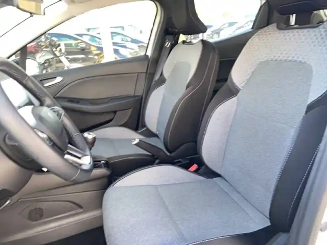 Renault Clio eco-g 100 ch gsr2 — photo 10