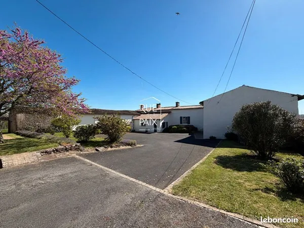 Propriété 7 pièces 180 m²