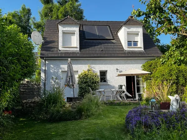 Belle chambre dans maison calme avec jardin