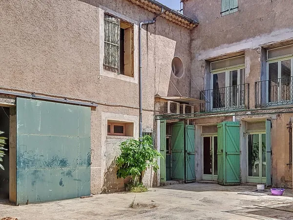 Maison 9 pièces 306 m²