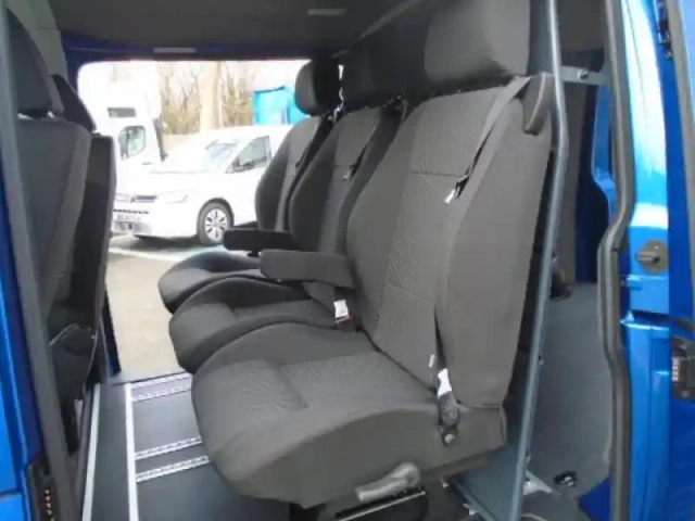 Volkswagen Transporter fg 2.8t l2h1 2.0 tdi 150ch business plus dsg7 — photo 8