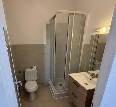 Studio meublé 21 m² Rue Beauvoisine