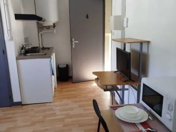 Studio 1 pièce 19 m²