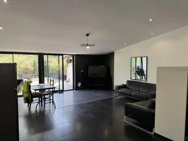 Maison 3 pièces 110m2 avec jardin
