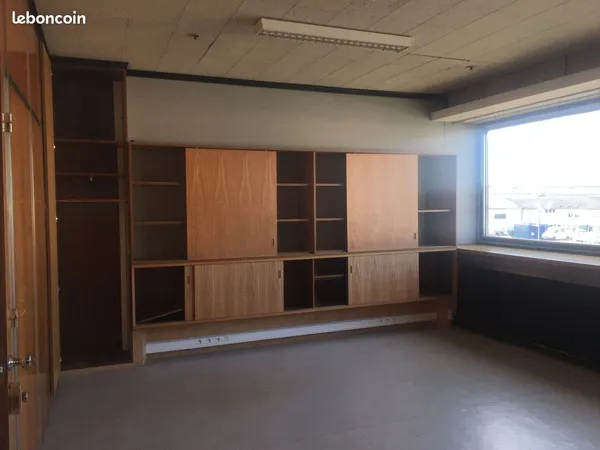 Espace de bureau - atelier à louer
