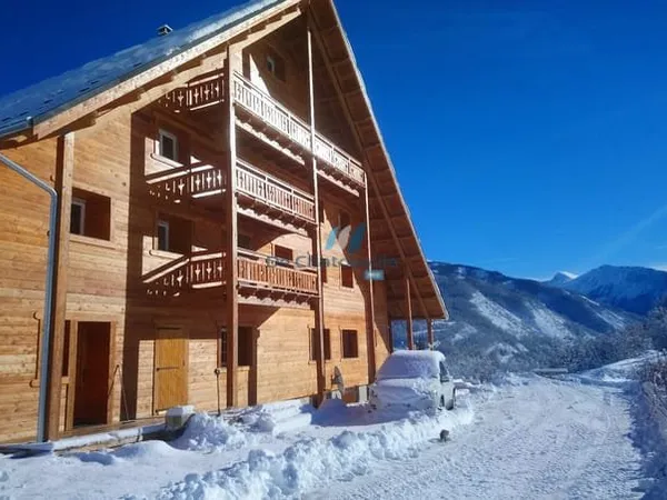 Chalet - Immeuble de tourisme clé en main 877 m2 Vue pan